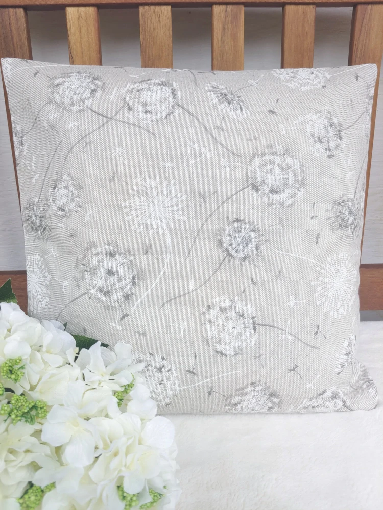 Povlak na polštář 40 x 40 cm – Chmýří pampelišek | Ruční výroba