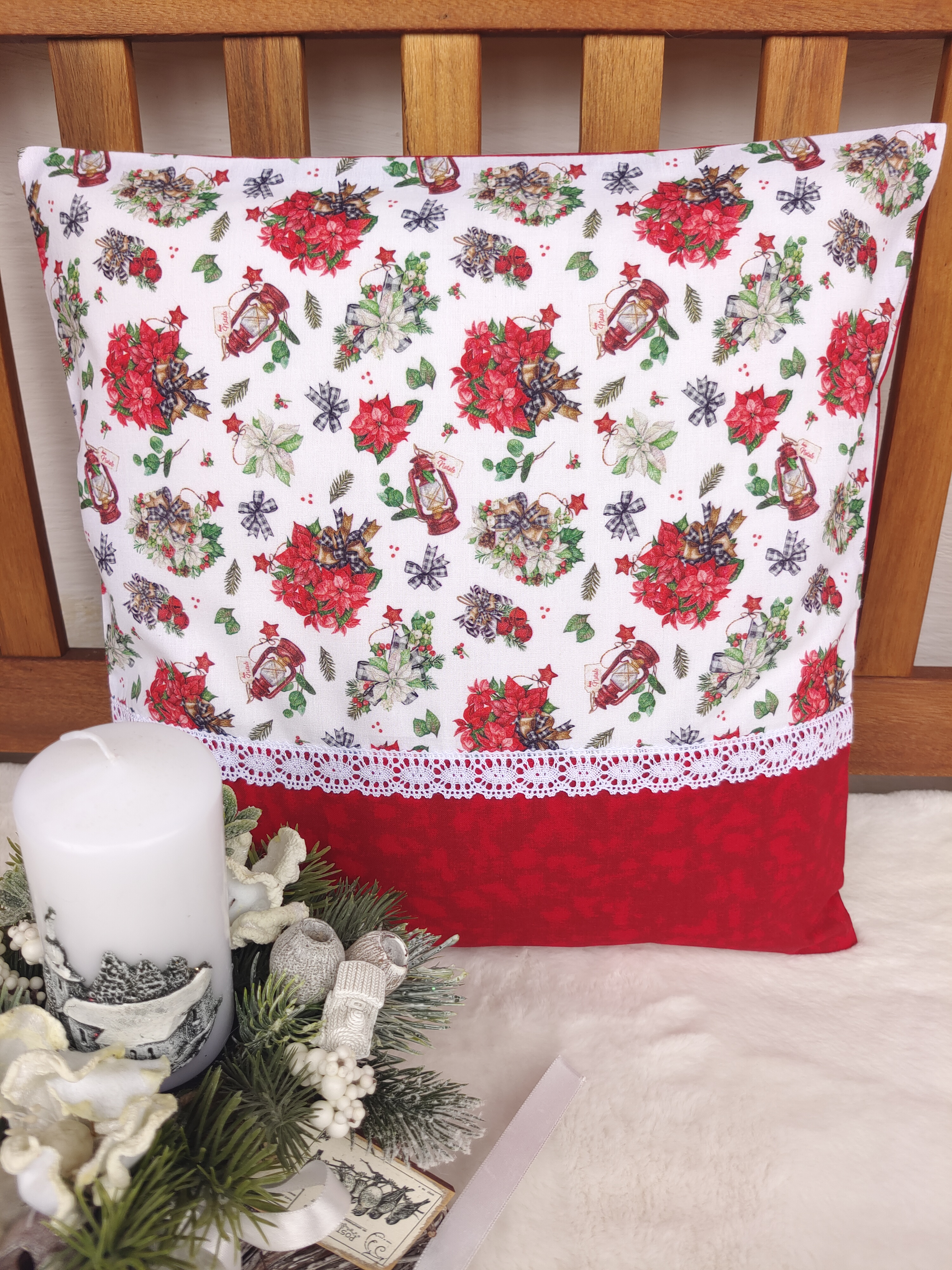 Povlak na polštář 40 x 40 cm – vánoční hvězda s červeným mramorem | Ruční výroba z bavlny