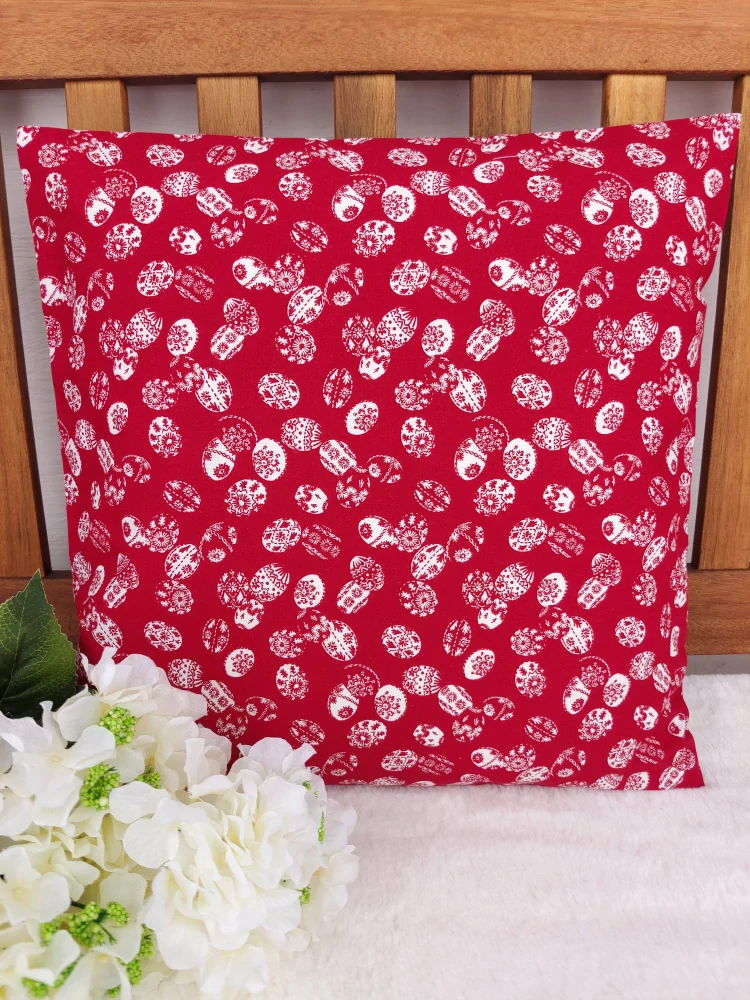 Povlak na polštář 40 x 40 cm – velikonoční vajíčka na červené | Ruční výroba z bavlny