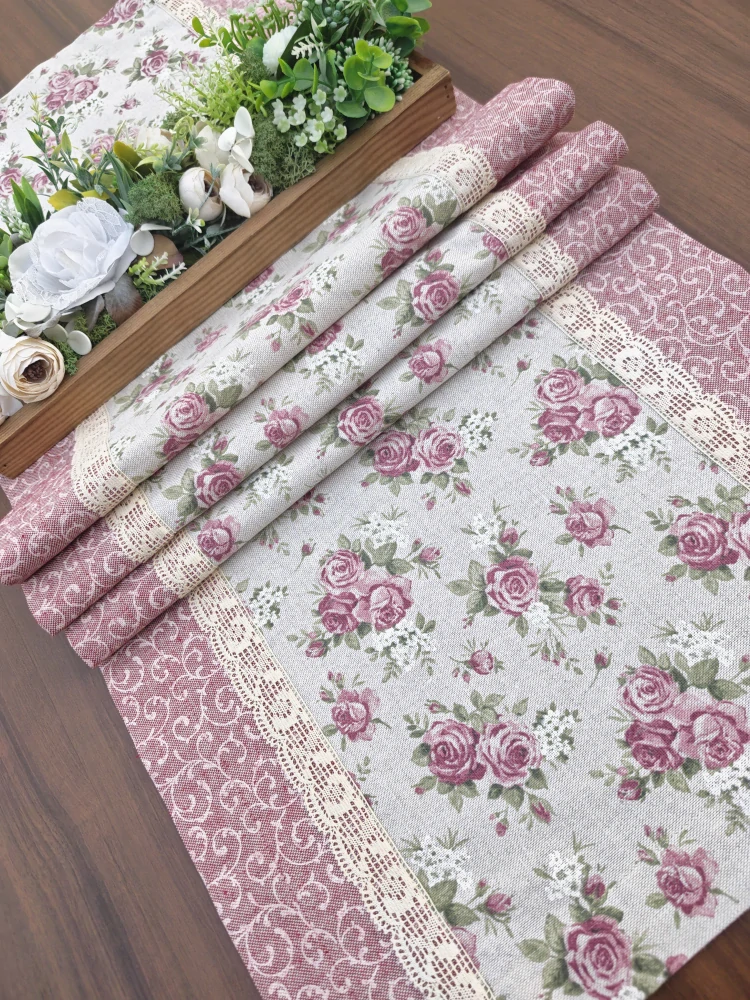 Běhoun - růžové růžičky na režné v kombinaci s růžovými ornamenty