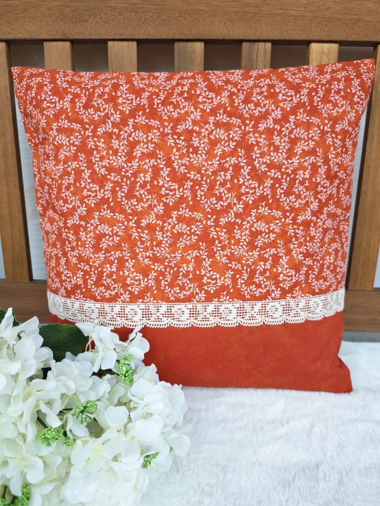 Povlak na polštář 40 x 40 cm – lístečky na oranžové s oranžovým mramorem