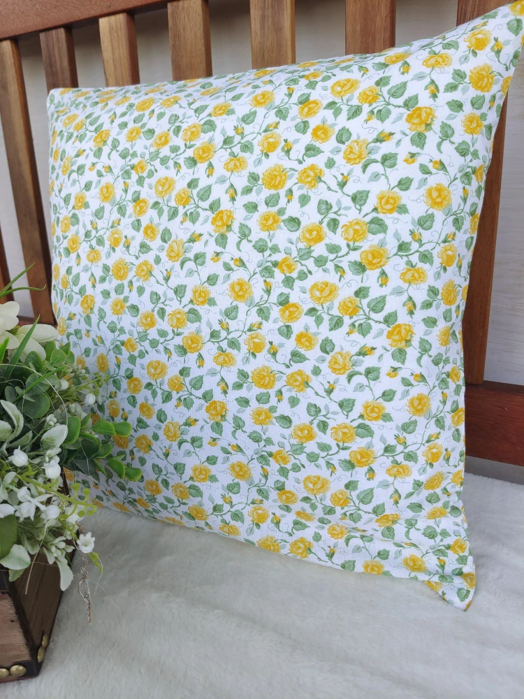 Povlak na polštář 40 x 40 cm – Žluté růžičky | Ruční výroba z bavlny