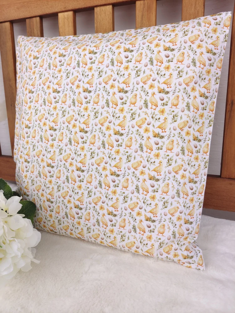 Povlak na polštář 40 x 40 cm – Velikonoční kuřátka a housátka| Ruční výroba z bavlny