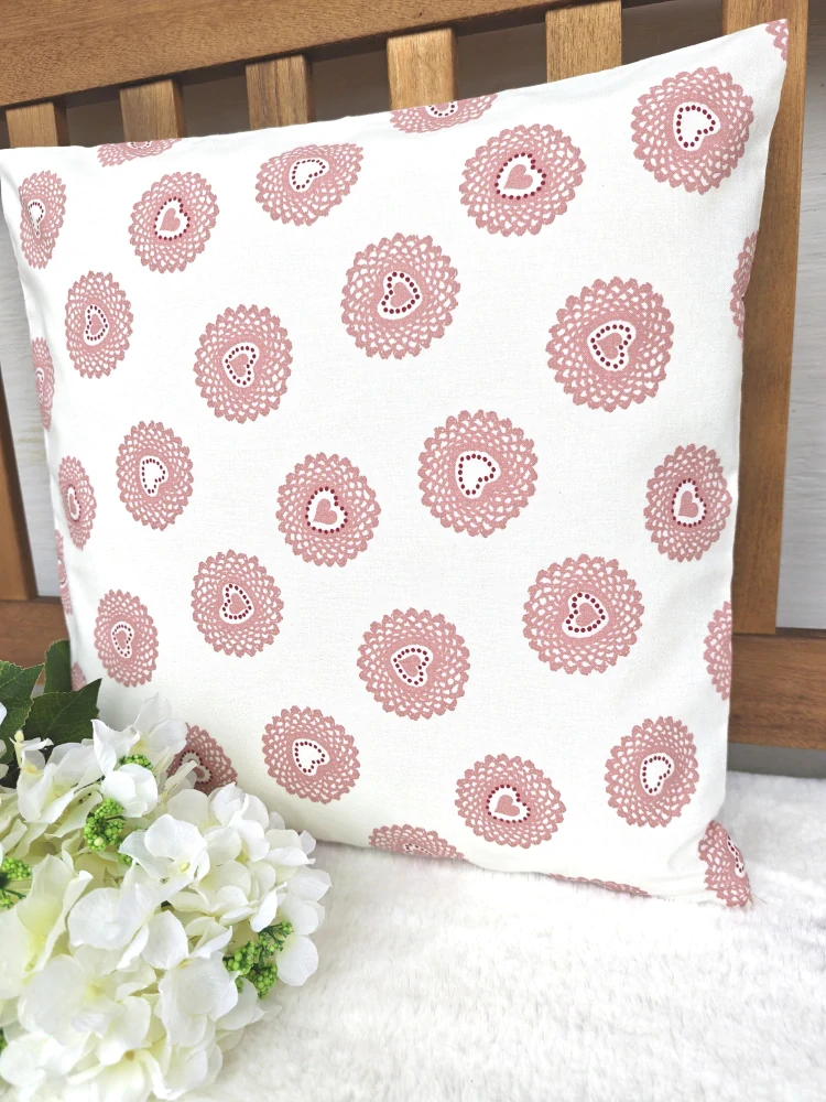 Povlak na polštář 40 x 40 cm – srdíčka starorůžová | Ruční výroba