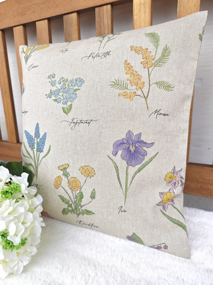 Povlak na polštář 40 x 40 cm – Jarní kytičky na režné | Ruční výroba