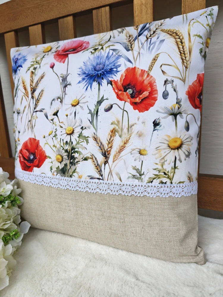 Povlak na polštář 40 x 40 cm – vlčí máky, chrpy s kopretiny