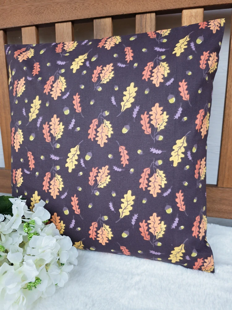 Povlak na polštář 40 x 40 cm – podzimní listí na hnědé