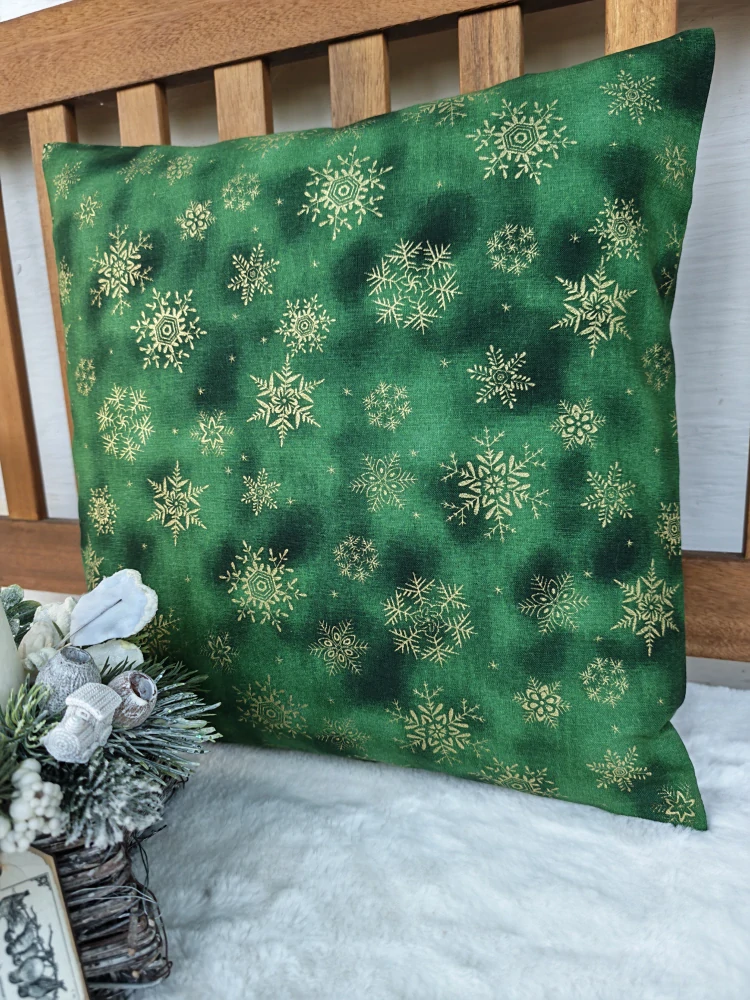 Povlak na polštář 40 x 40 cm – zlaté vločky na zeleném mramoru