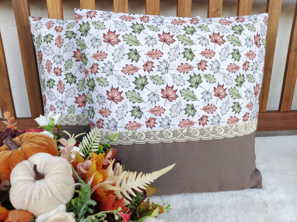 Povlak na polštář 40 x 40 cm – Podzimní listí s hnědou | Ruční výroba z bavlny