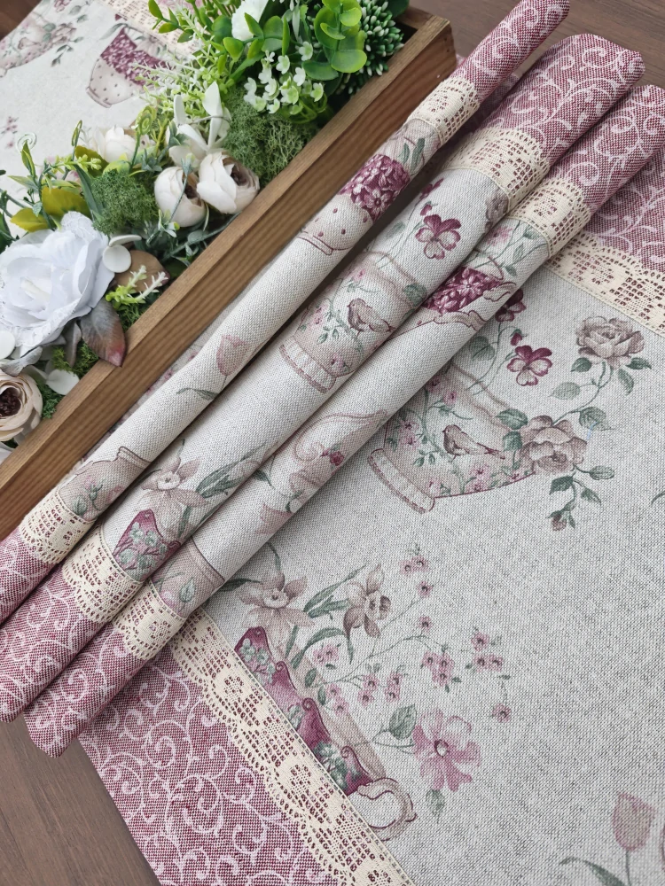 Běhoun - čajové šálky na režné v kombinaci s růžovými ornamenty