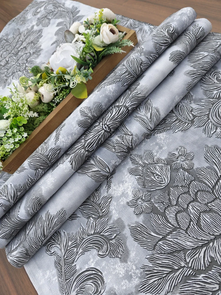 Běhoun - Šedý květinový ornament - 160 cm