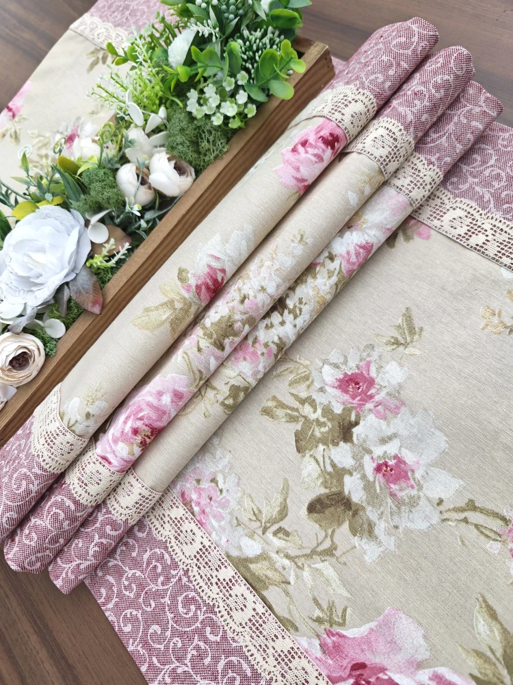 Běhoun - vintage zámecké růžičky s růžovými ornamenty
