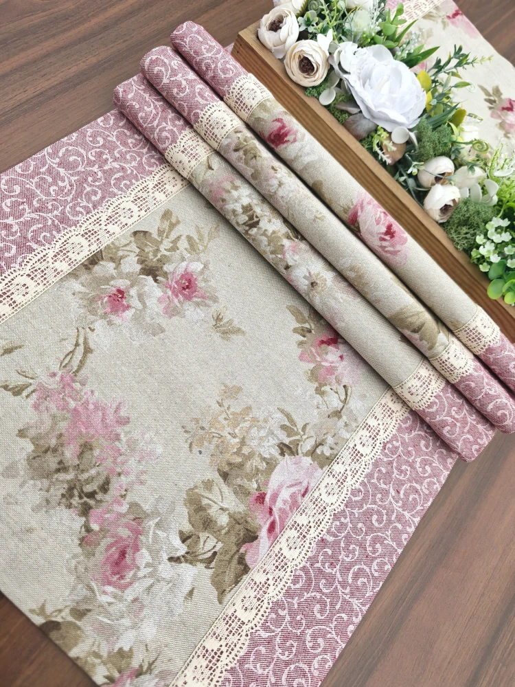 Běhoun - vintage zámecké růžičky na režné s růžovými ornamenty