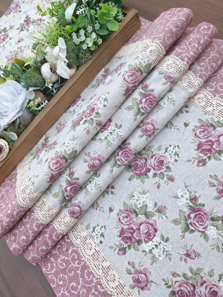 Běhoun - růžové růžičky na režné v kombinaci s růžovými ornamenty