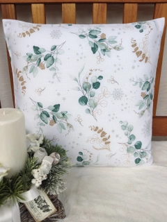 Vánoční povlak na polštář 40 x 40 cm – eukalyptus se stříbrnými vločkami | Ruční výroba