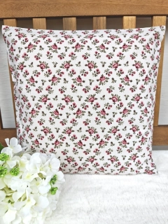 Povlak na polštář 40 x 40 cm – Staroanglické růžičky na režné | Ruční výroba z bavlny