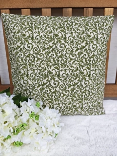 Povlak na polštář 40 x 40 cm – zelené ornamenty na režné | Ruční výroba z bavlny