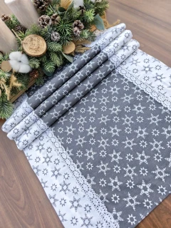 Běhoun vánoční - bílé vločky na šedé lemované šedými vločkami na bílé