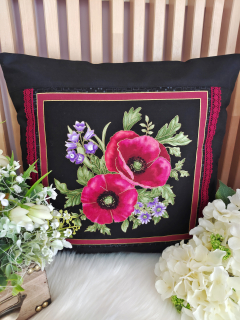 Povlak na polštář 40x40 - vlčí máky na černé
